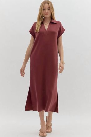 Entro Solid Split Collar Midi Dress In Burgundy