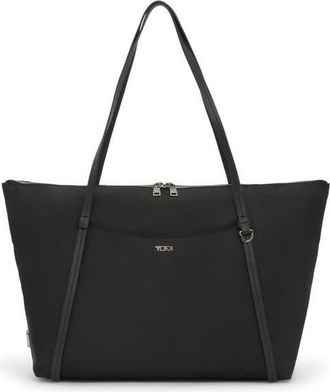 Tumi Q Tote in Black/Gunmetal at Nordstrom