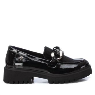 Xti Womens Patent Leather Moccasins In Black