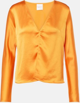 Leset Top Barb in satin
