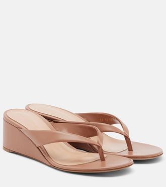 Gianvito Rossi Leather platform thong sandals