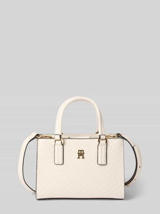 Tommy Hilfiger Henkeltasche mit Allover Logo-Pr&auml;gung in Offwhite, Gr&ouml;&szlig;e 1