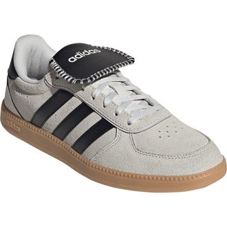 adidas Breaknet Sleek Sneaker in Grey One/Core Black/Gum 3 at Nordstrom Rack, Size 6.5