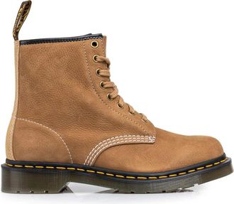 Dr. Martens Savannah Tan Veterlaars - Dames - Veterlaarzen - Bruin - 36 EU - Leer - Schoenen