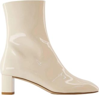 Aeyde Witte Lakleren Puntige Enkellaarzen - Dames - Laarzen met Hak - Beige - 40 EU - Leer - Schoenen