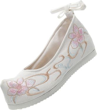 Yardwe Female Embroidered Dance Performance Shoes White Canvas Cotton Ancient Style Chinese Costume Shoes for Women Indoor Stage Use