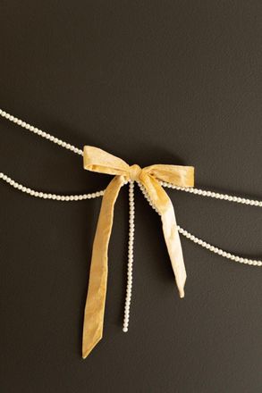 Kalalou Bow Garland With Pearls