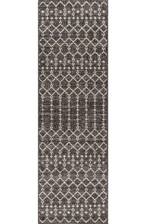 Jonathan Y Designs Ourika Moroccan Geometric Textured Weave Indoor/Outdoor Area Rug in Black/gray at Nordstrom, Size 2Ft 0In X 8Ft 0In