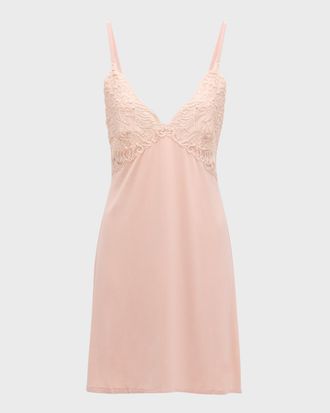 Natori Feather Essentials Lace Bust Chemise