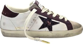 Golden Goose Super Star su&egrave;de teen- en haknappa-bovenwerk met kokosnoot bedrukte ster
