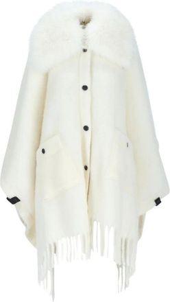 Moncler Cape met schapenvachtkraag en gefranjerde zoom - Dames - Jassen - Wit - Maat: ONE Size Zijde