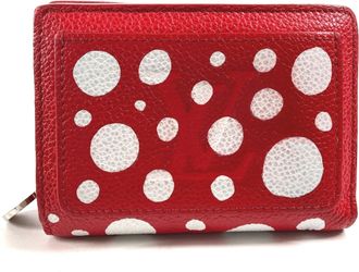 Louis Vuitton Red Color White Leather Wallet (Bi-Fold) (Pre-Owned)
