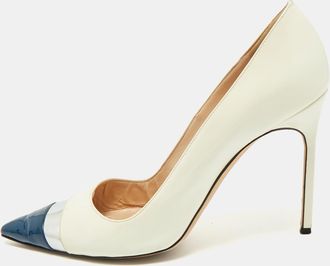 Manolo Blahnik Off White/navy Blue Patent Leather Pointed Toe Pumps