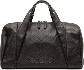 Chanel Tweedehands Medium Chevron Lamsleer All Day Long Bowlingtas