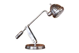 PIB L&aacute;mpara de mesa de metal plateado