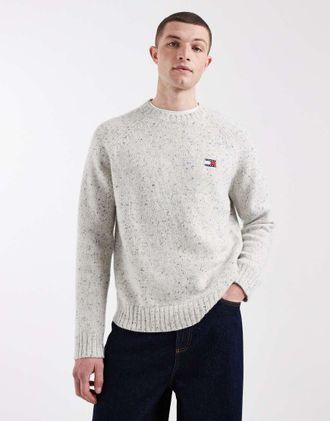 Tommy Jeans Maglione bianco screziato con logo a bandiera sul petto