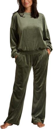 Hunkem&ouml;ller Velvet Long-Sleeve Pyjama Set in Climbing Ivy at Nordstrom, Size X-Large