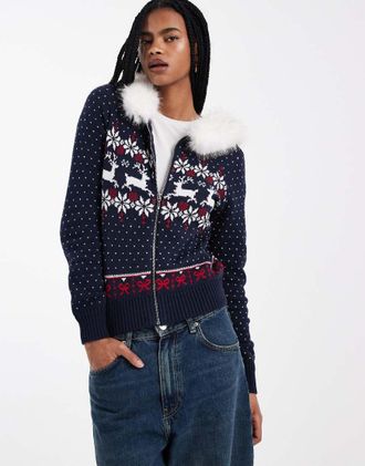 Hollister Maglione lavorato blu navy con zip, motivo Fair Isle e cappuccio in pelliccia sintetica