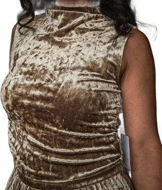Bella Dahl Sleeveless Shirred Top In Mocha