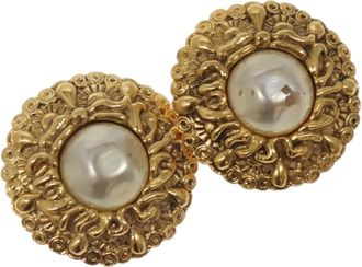 Chanel Vintage Cc Clip-On Earrings Metal Metal Earrings Jewelry (Pre-Owned)