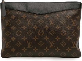 Louis Vuitton 2018 Monogram Daily Pouch clutch bag - Black
