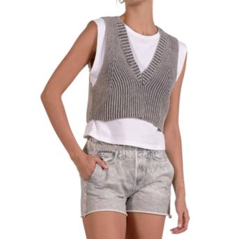 Elan Twofer Yalor Sweater Vest In Grey Wash