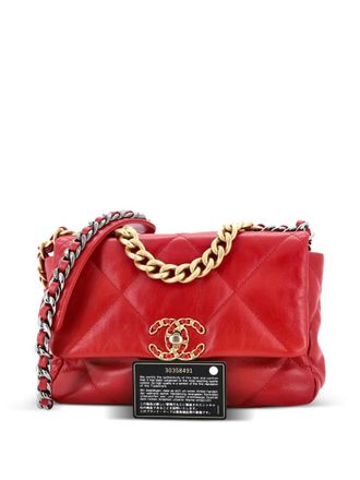 Chanel 19 Flap Bag Quilted Leather Medium crossbody bag - Red