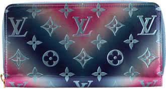 Louis Vuitton Blue Limited Edition Degrade Monogram Vernis Zippy Wallet (Authentic Pre-Loved)