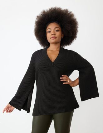 GSTQ Snap Sleeve V-Neck Sweater