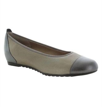 Munro Womens Henlee Slip-On Sandals In Taupe Pewter Leather