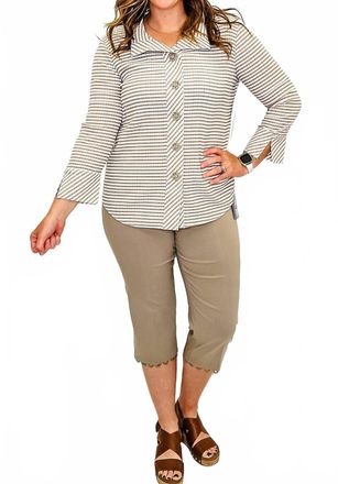 Multiples Pull-On Capri Pant With Lace Edging In Stone