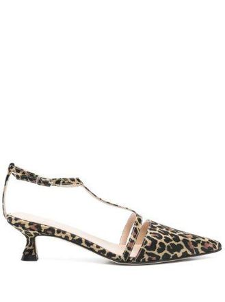 Anna F. Anna F. | Chanel - 36