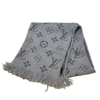 Louis Vuitton Pre-owned Scarves, male, Gray, Size: ONE SIZE Pre-owned Echarpe Logomania Wool Silk Scarf