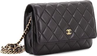 Chanel Borsa a tracolla in pelle di agnello trapuntata con catena - Nero