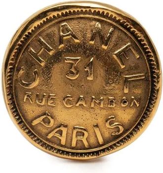 Chanel Spilla tonda 31 Rue Cambon placcata oro 1970-1980