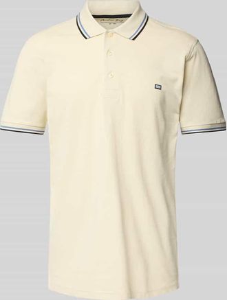 Christian Berg Poloshirt mit Label-Stitching in Ecru, Größe 3XL