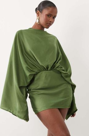 Asos Vestito corto verde con maniche a mantella, schiena scoperta e nappe
