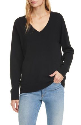 Vince Weekend V-Neck Cashmere Sweater in Black at Nordstrom, Size Small
