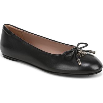 Naturalizer Ashlyn Flat in Black at Nordstrom, Size 7.5