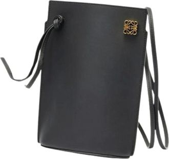 Loewe Pre-owned Cross Body Bags, female, Black, Size: ONE SIZE Pre-owned Leather Shoulder Bag
