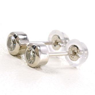 C&A Unbranded Stud Earrings (Pre-Owned)