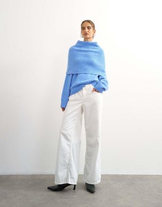Topshop maglione lavorato a maglia con scollo Bardot e risvolto profondo blu-Bianco