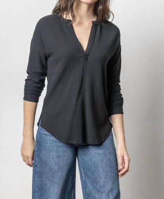 Lilla P Rounded Hem Split Neck Top In Black
