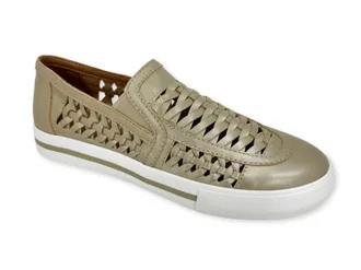 L'Amour Des Pieds Womens Karsha Shoe In Platinum