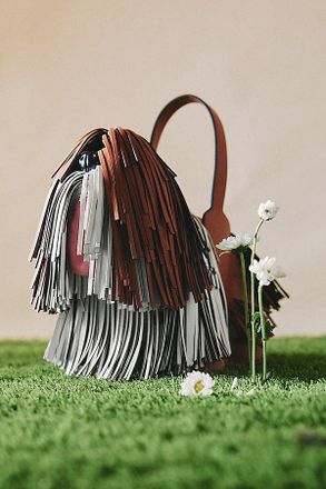 JW PEI Fringe Dog Shoulder Bag