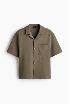 H&M Relaxed Fit Waffled Resort Shirt in Khaki Green at Nordstrom, Size Xx-Large