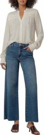 Kut from the Kloth Adrie Top In Ivory