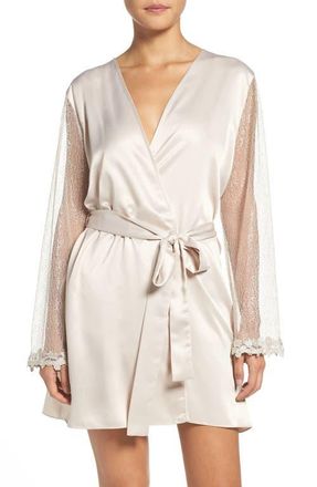 Flora Nikrooz Showstopper Robe in Champagne at Nordstrom, Size Medium