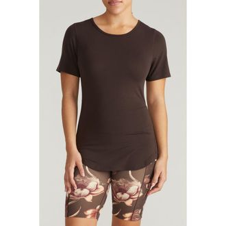 Universal Standard Mia Movement Short Sleeve T-Shirt in Darkest Brown at Nordstrom, Size Xl