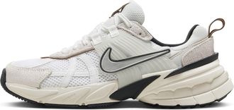 Nike (WMNS) Nike V2K Run Summit White Light Orewood Brown FN6703-100